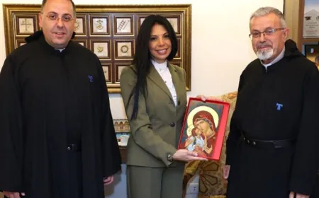 عقيلة قائد الجيش زارت المعهد الفني الانطوني في الدكوانة وأثنت على رسالته الراقية