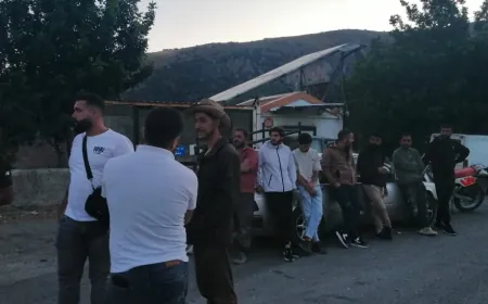 وقفة احتجاجية لاهالي كفركلا استنكارا  لاستمرار إسرائيل باطلاق النارعلى كل من يتنقل داخل البلدة