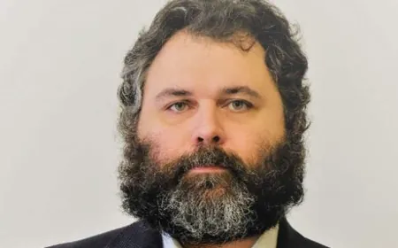 سلام تابع قضية الاستاذ الجامعيّ وسام سعادة مع وزير العدل