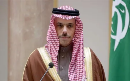وزير الخارجية السعودي: سنكون إلى جانب سوريا في إعادة الإعمار والنهوض الاقتصادي