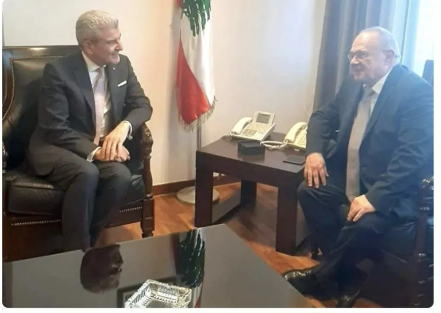 تأكيد العلاقات الثنائية بين وزير الصناعة وسفير هنغاريا