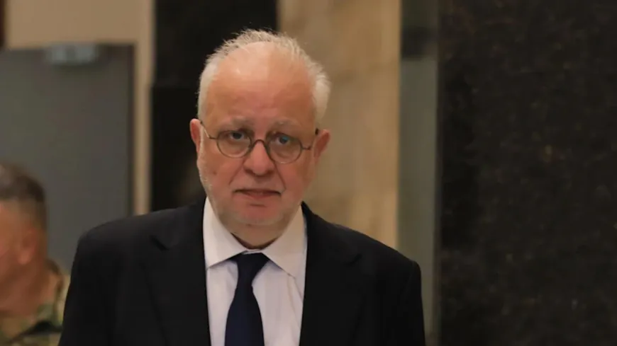 الوزير يدعم زوجته: سأصوّت لها بالتأكيد