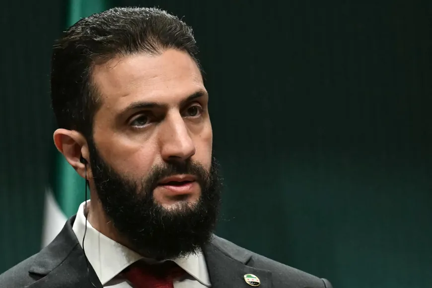 الشرع: إعادة الإعمار وضمان حصول المواطنين على خدمات أساسية من أولوياتنا القصوى