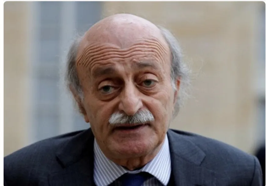 جنبلاط ييرق الى البابا مهنئًا