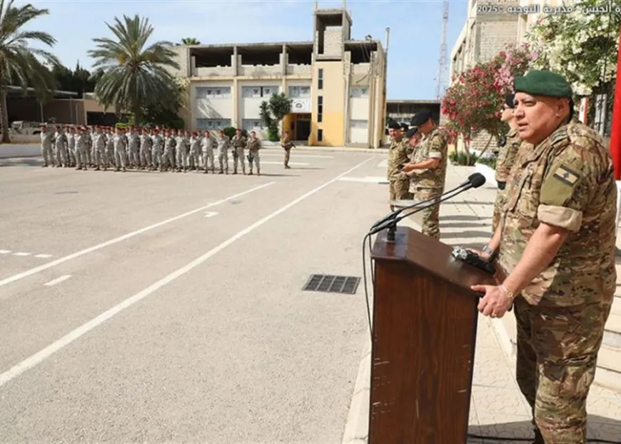 رئيس الأركان يتفقَّد فوج مغاوير البحر في عمشيت