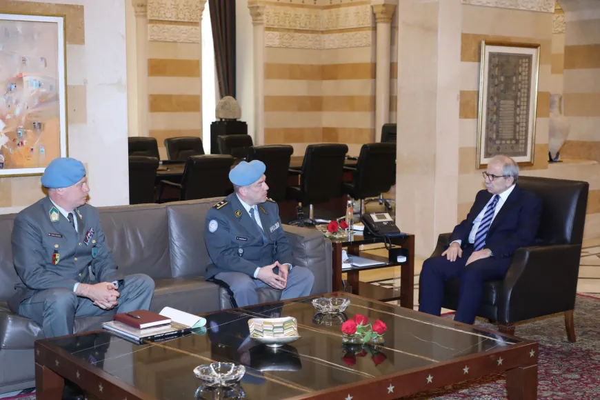 استقبل رئيس مجلس الوزراء الدكتور نواف سلام اليوم في السرايا وفداً من بعثة الأمم المتّحدة لمراقبة الهدنة في لبنان برئاسة رئيس هيئة الأركان الجنرال باتريك غوشا Patrick Gauchat وجرى عرض للأوضاع العامة ، والمستجدات الامنية في الجنوب.