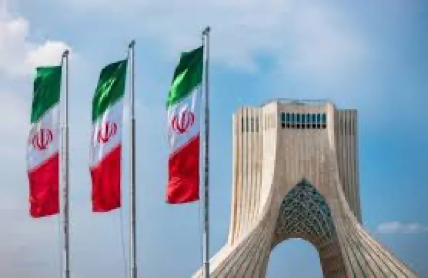 طهران استدعت القائم بالأعمال البريطاني بعد توقيف لندن إيرانيين