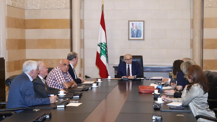 سلام يستقبل أعضاء الهيئة الإدارية لقدامى أساتذة الجامعة اللبنانية
