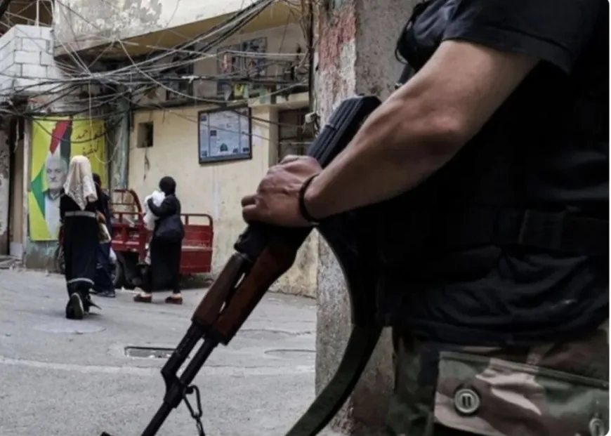 مصدر حكومي لفرانس برس: سحب السلاح من المخيمات الفلسطينية في لبنان يبدأ منتصف حزيران