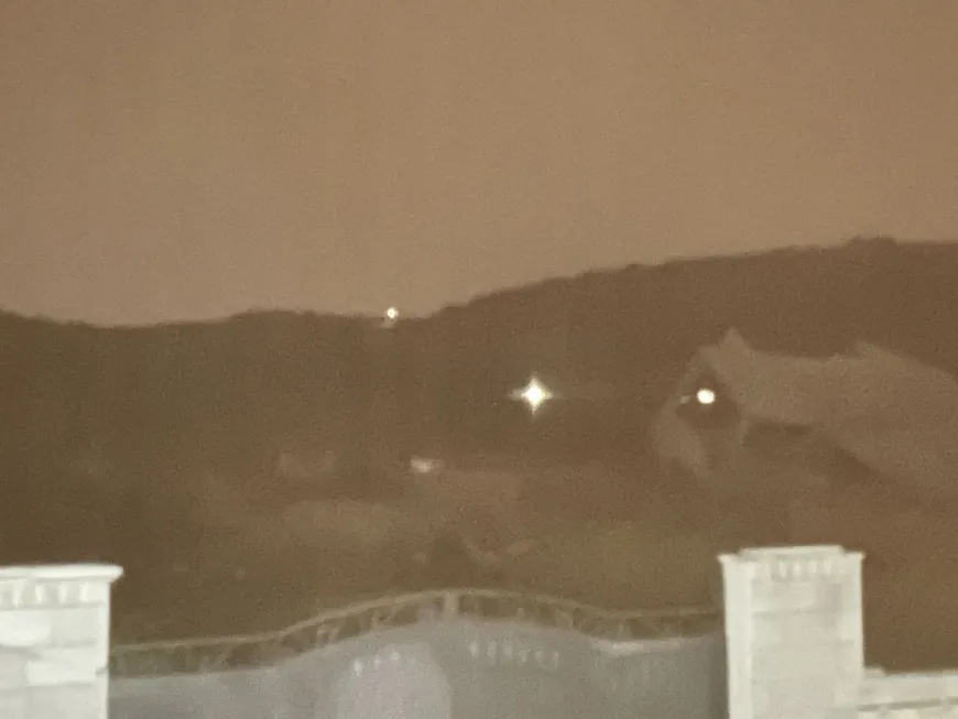 توغل إسرائيلي بين المنازل السكنية في ميس الجبل