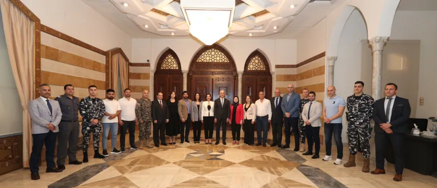 عقد وزير الداخلية والبلديات أحمد الحجار، اجتماعاً مع أعضاء غرفة العمليات الخاصة بالإنتخابات البلدية والاختيارية وفريق عمل الوزارة