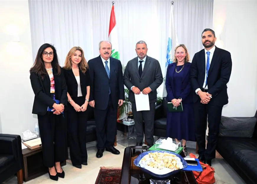 وزير المالية بحث والمدير الإقليمي للبنك الدولي في التحضيرات لإطلاق مشروع إعادة الاعمار