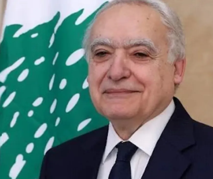 سلامة: العزاء لإخوتنا في الجزائر بمحمد الأخضر حامينا