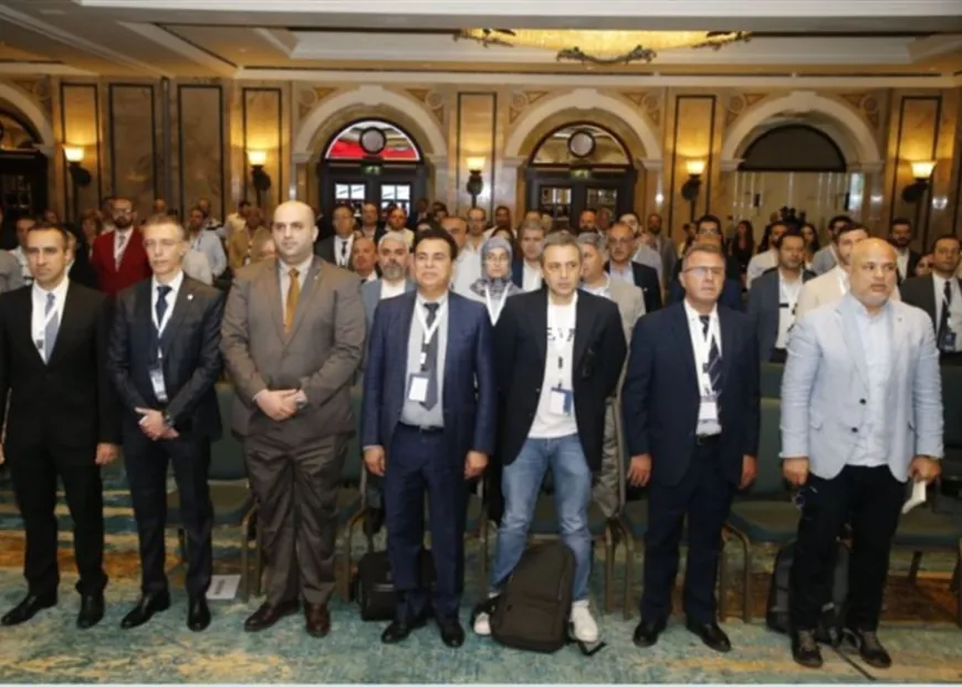 ناصر الدين إفتتح مؤتمر أطباء العيون: كنتم على قدر المسؤولية إثر اعتداء البيجر