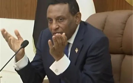 رئيس الوزراء السوداني يعلن حل الحكومة