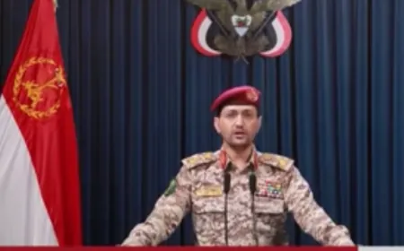 المتحدث العسكري للحوثيين: استهدفنا مطار بن غوريون بصاروخين أحدهما أصاب الهدف بشكل مباشر