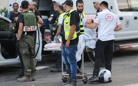 8 قتلى وأكثر من 130 جريحا جراء الهجمات الصاروخية الايرانية على إسرائيل