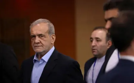 إيران تحظر على المسؤولين وحراسهم استخدام الأجهزة المتصلة بالشبكات