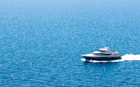القناة 12 الاســـرائيلية: سفينة إســـرائيلية من قبرص جنحت قبالة لبنان وتم إنقاذها من قبل البحرية