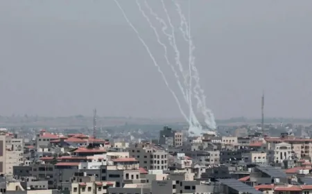 الحوثيون يعلنون استهداف بئر السبع بصاروخ باليستي