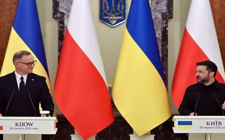 رغم توتر مع رئيسها القومي الجديد.. زيلينسكي: من الأهمية بمكان الحفاظ على دعم بولندا