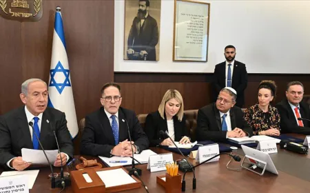 إعلام إسرائيلي: الكابينت سيناقش الليلة إبرام صفقة جزئية ووقف إطلاق نار موقت في ‎غزة