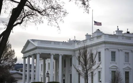 البيت الأبيض: أميركا ستستأنف المفاوضات التجارية مع كندا على الفور