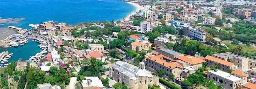 السمك التهم الجسد.. العثور على هيكل عظمي بالبحر في جبيل