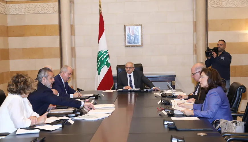 سلام يترأس اجتماعًا للخصخصة ويؤكد التوجّه نحو الاستثمار… ووفد ضحايا زوارق الموت يطالب بالعدالة