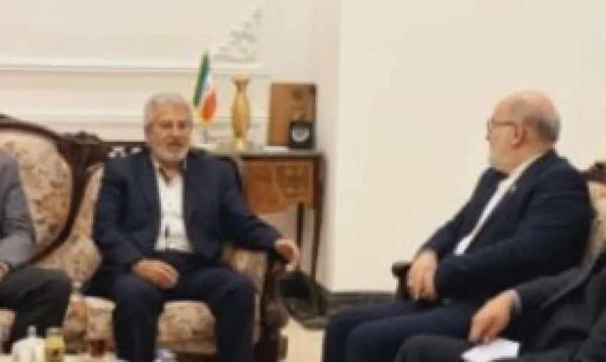 السفارة الإيرانية واصلت استقبال الوفود المتضامنة مع الجمهورية الاسلامية في مواجهة العدوان الاسرائيلي