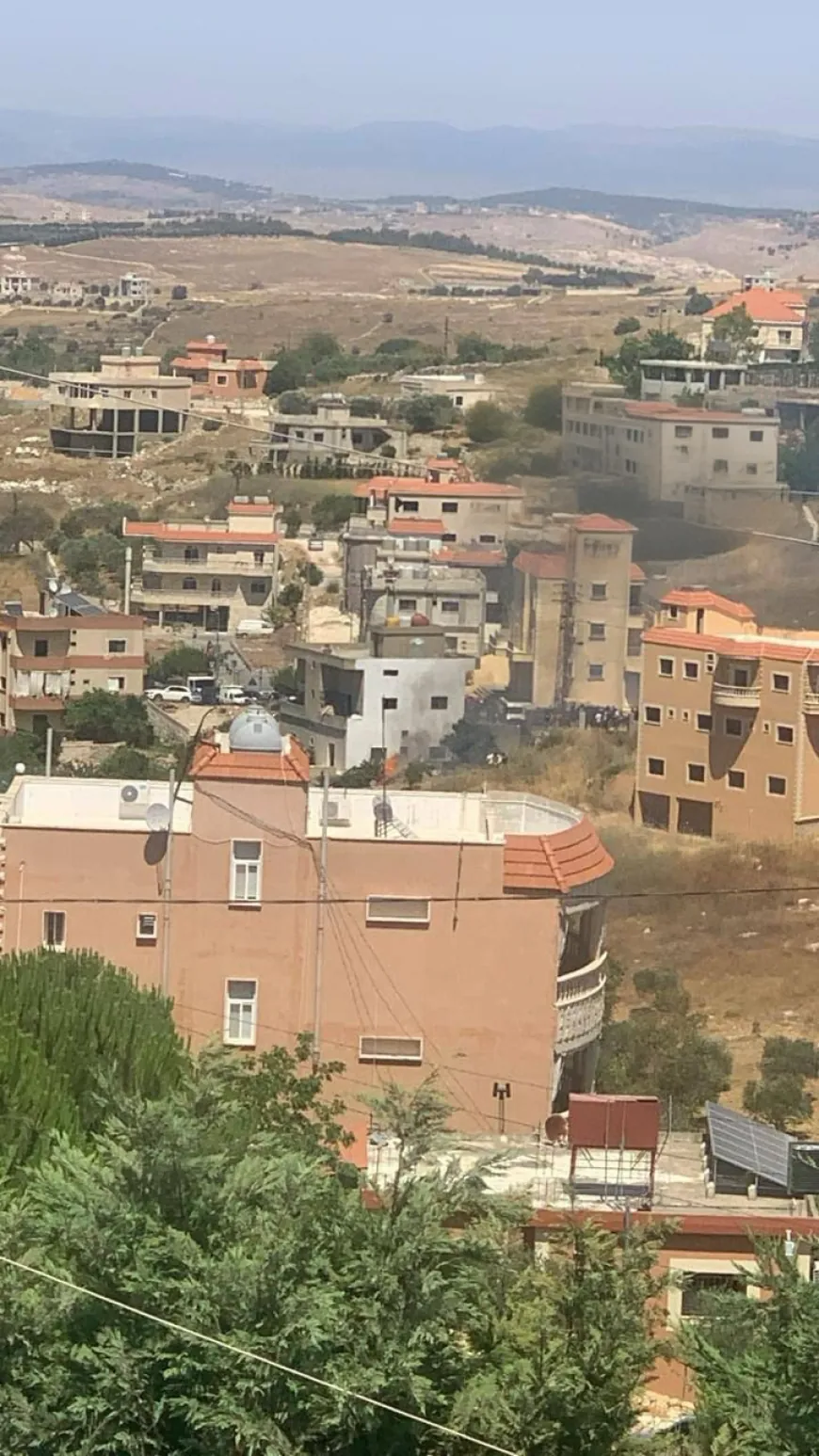 معلومات عن استهداف سيارة في بلدة كونين قضاء بنت جبيل