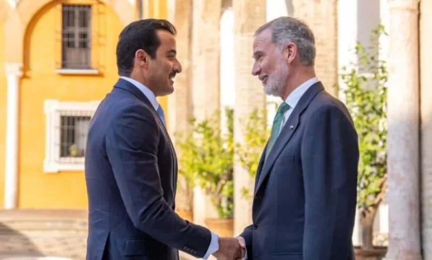 أمير قطر وملك إسبانيا يبحثان تعزيز العلاقات ومستجدات إقليمية ودولية