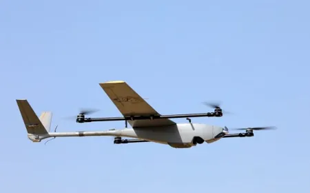 محلقة اسرائيلية قنبلة صوتية بالقرب من احد المزارعين في بلدة يارين من دون اصابته.