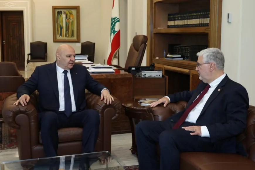 خوري من بعبدا: الجامعة الأميركية تدعم طلابها وتطلق كليات باختصاصات حديثة