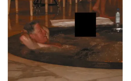 صور صادمة لبيل كلينتون وآخرين يُكشف عنها ضمن ملفات جيفري إبستين إدارة ترامب بدأت بنشر ملف قضية إبستين