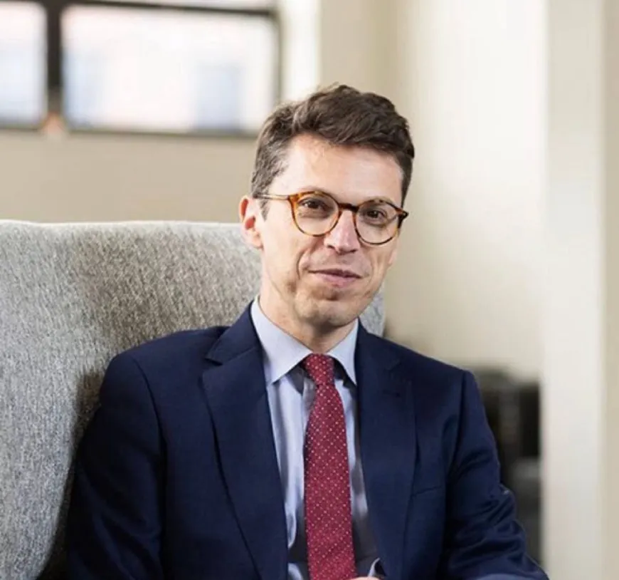 :  "اغتيال غامض للعالم النووي المؤيد لإسرائيل في أمريكا… طلقات قاتلة تهز المجتمع العلمي"