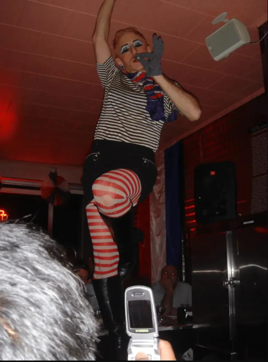 صور صادمة لبيل كلينتون وآخرين يُكشف عنها ضمن ملفات جيفري إبستين إدارة ترامب بدأت بنشر ملف قضية إبستين