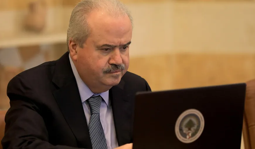 *وزير المالية ياسين جابر وقّع قرار صرف ٣٧،٥ مليون دولار أميركي من عائدات الهاتف الخلوي للعام ٢٠٢٤ لصالح البلديات واتحادات البلديات وفق الجداول التي اعدتها وزارة الداخلية والبلديات*