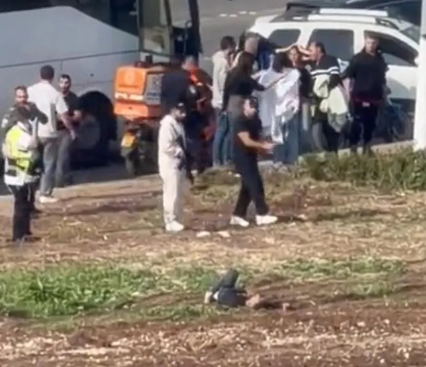 عمليّة مزدوجة... قتيلان وإصابة 6 آخرين دهساً وطعناً بمنطقة بيسان