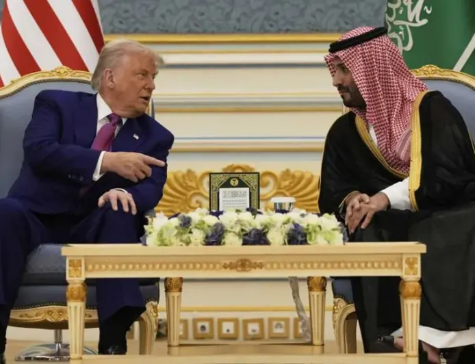 جهود خليجية وتركية تبطئ شرارة مواجهة أمريكية-إيرانية: دبلوماسية مكثفة لمنع انفجار المنطقة"