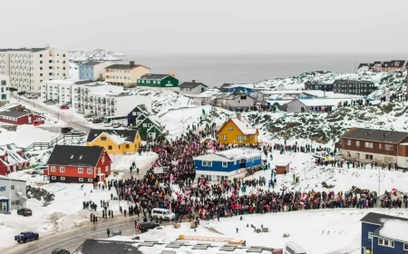 كنز الجليد: كيف تحولت غرينلاند إلى قلب التنافس العالمي؟