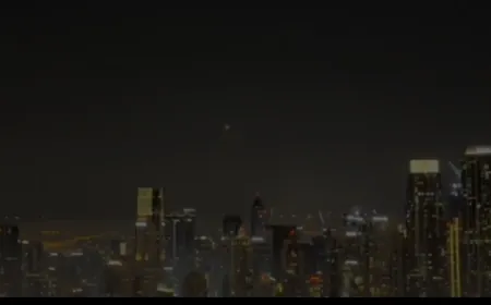 طائرة إيرانية بدون طيار بالقرب من برج خليفة في دبي