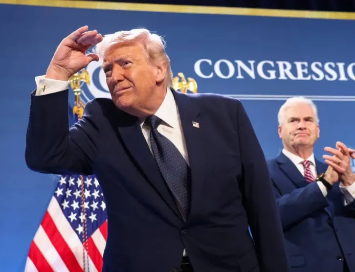 ترامب يعبث بالشرق الأوسط لأجندته الانتخابية: من تهديد إيران بالدمار إلى وعد صفقة اللحظة الأخيرة”