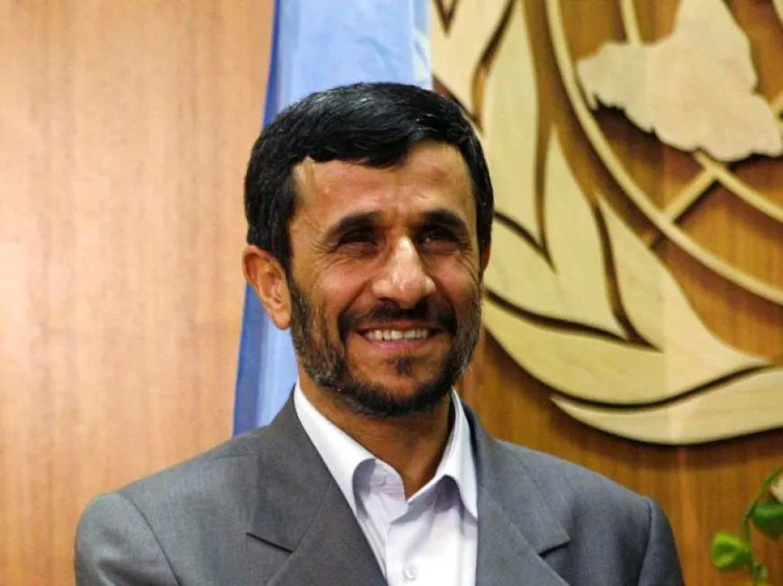 مقتل  الرئيس السابق الدكتور محمـ.ود احمـ.دي نجـ.اد.