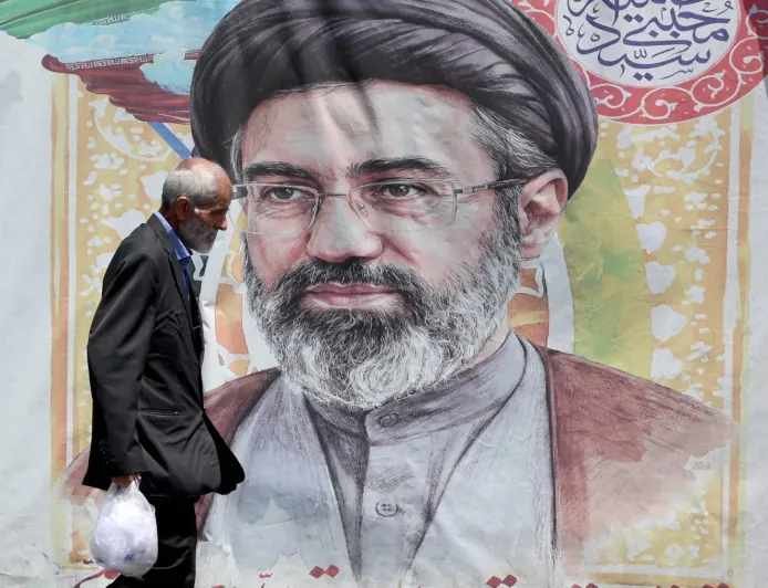 إيران تعيد بناء  ( دولة النجاة ): زلزال في بنية الحكم من إدارة الحرب إلى هندسة البقاء