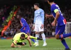 لاعب سيتي يدفع حكم المباراة أرضًا في موقعة مثيرة للجدل