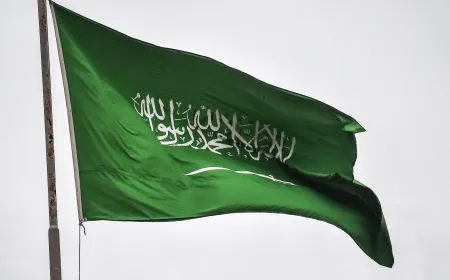 "كرم الأخلاق".. أمير سعودي يعلّق على ردود الفعل على بيانات سفارات المملكة في دول الخليج وبلدان عربية