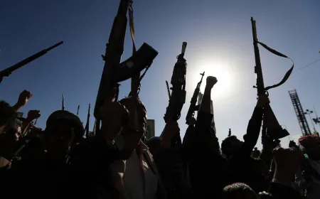 الحوثيون يردّون على إعلان "التحالف" اعتراض صاروخ فوق المدينة المنورة