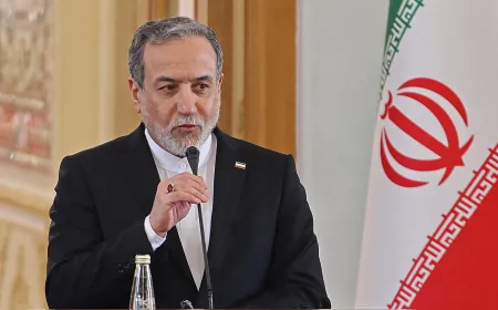 إيران تقترح "حلاً" للأزمة بين الحوثيين والسعودية.. وتؤكد: "لسنا طرفاً مباشراً"