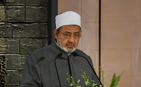 اتحاد علماء المسلمين يعقّب بـ6 نقاط على مبادرة شيخ الأزهر للمصالحة وحقن الدماء بالمنطقة العربية